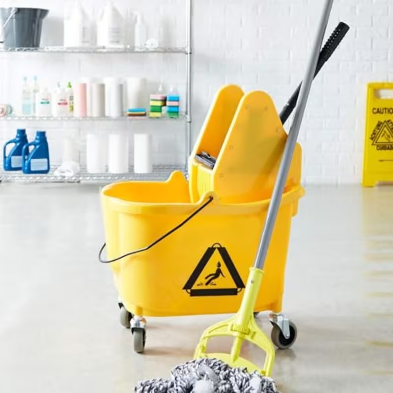 Commercial heavy-duty mop bucket with push-down manual wringer