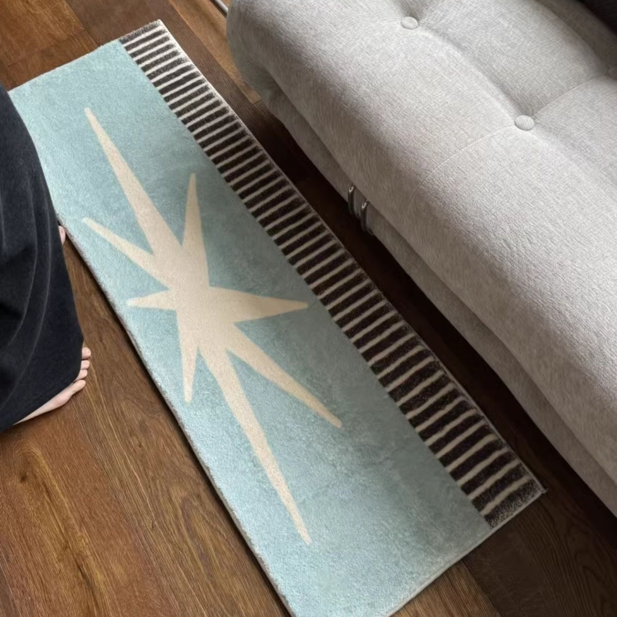 One faux cashmere floor mat, 1000g, 10mm thick, 15.75 x 43.31 inches.
