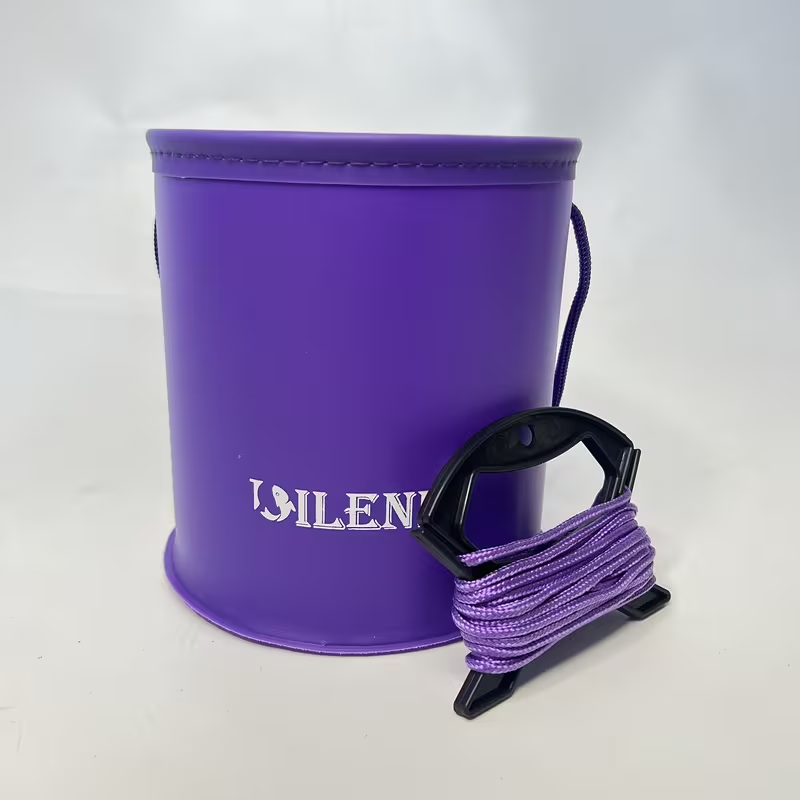This collapsible bucket features a 3D design and is a portable plastic container.