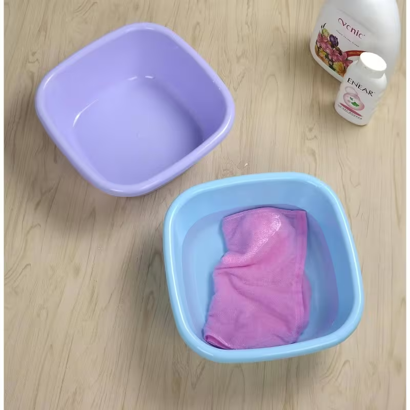 A set of 3 12-quart (11.4-inch) heavy-duty plastic square buckets - stackable
