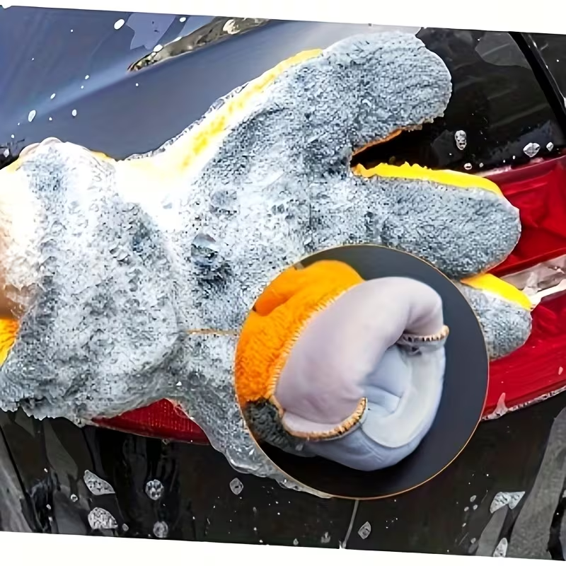 One coral fleece car wash glove - microfiber, scratch-resistant, reusable